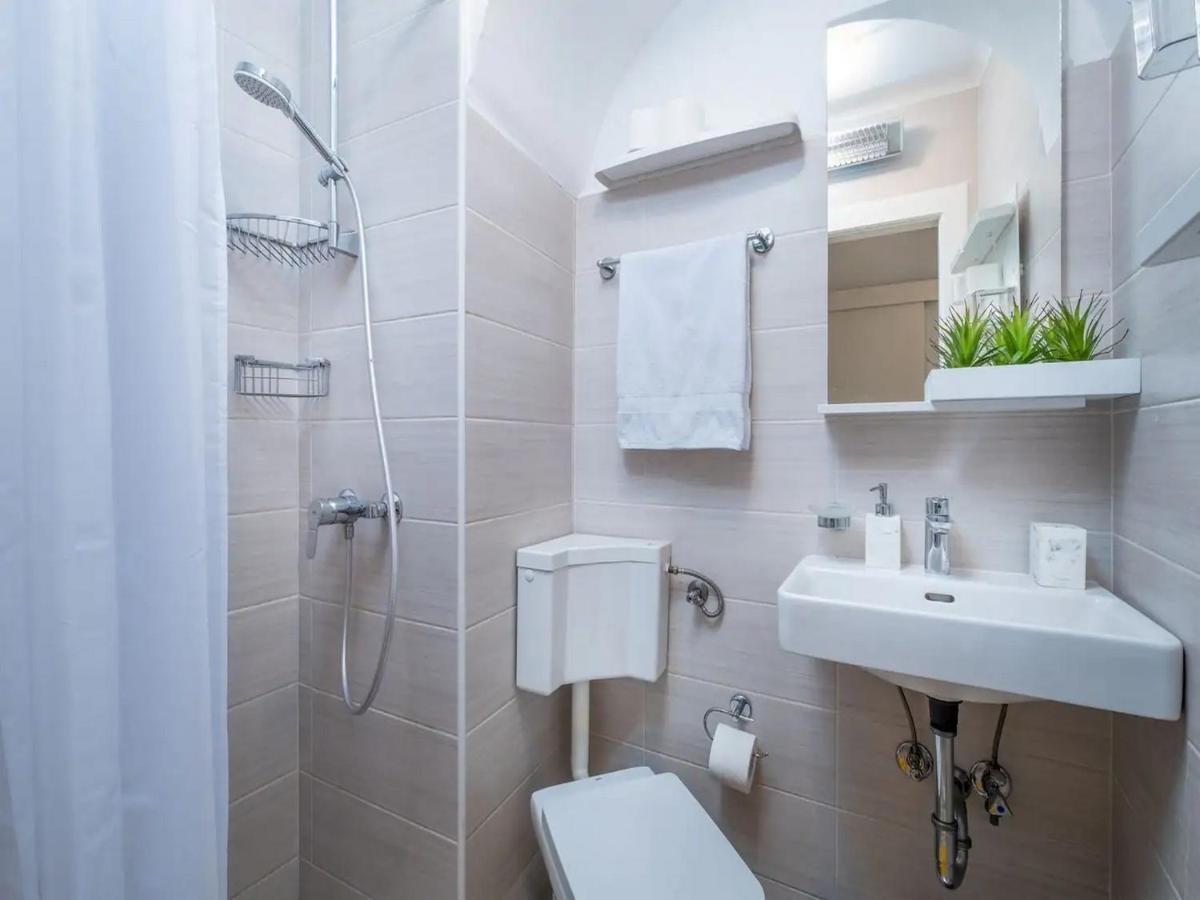 Jany Apartman